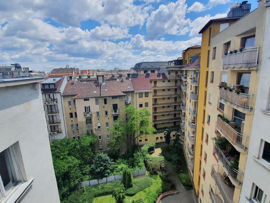 Master Apartment With Air Condition And Separated Rooftop Terrace Budapeste Exterior foto