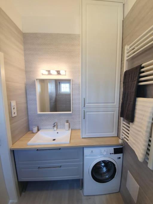 Master Apartment With Air Condition And Separated Rooftop Terrace Budapeste Exterior foto